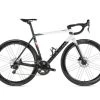 Colnago C68 Disc Dura-ace Di2 12v. Wind 400 Bianco/nero 2 Colnago C68 Disc Dura-ace Di2 12v. Wind 400 Bianco/nero -Negozio Di Attrezzature Per Biciclette c68