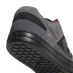 Scarpe Five Ten Freerider Grigio/nero -Negozio Di Attrezzature Per Biciclette scarpe five ten freerider grigio nero 5 1